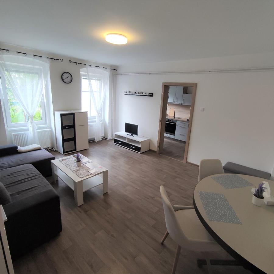 Apartmentscarlsbad 卡罗维发利 外观 照片