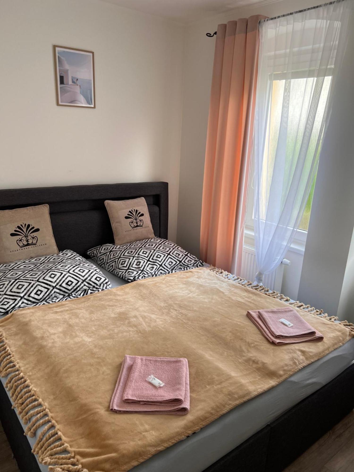 Apartmentscarlsbad 卡罗维发利 外观 照片