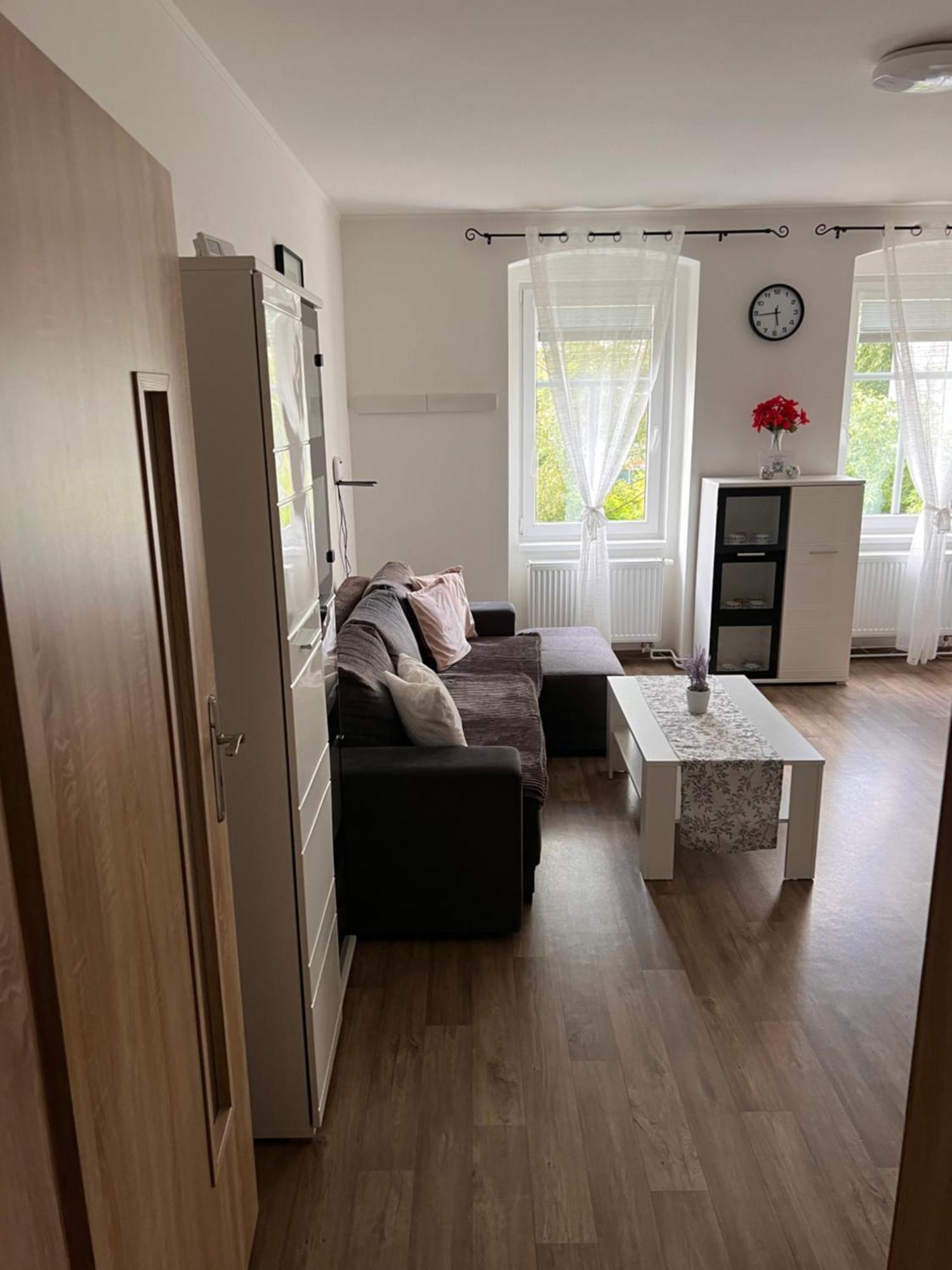 Apartmentscarlsbad 卡罗维发利 外观 照片